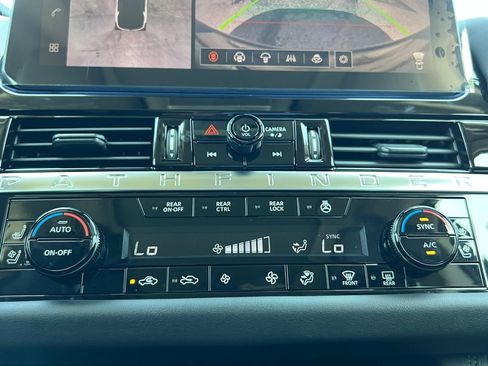 New 2026 Nissan Pathfinder Platinum w/ Cargo Package FWD image 5