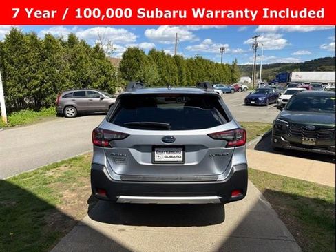 Certified 2025 Subaru Outback Limited AWD/4WD image 4