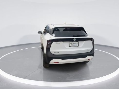 Certified 2025 Nissan Kicks SV AWD/4WD image 7