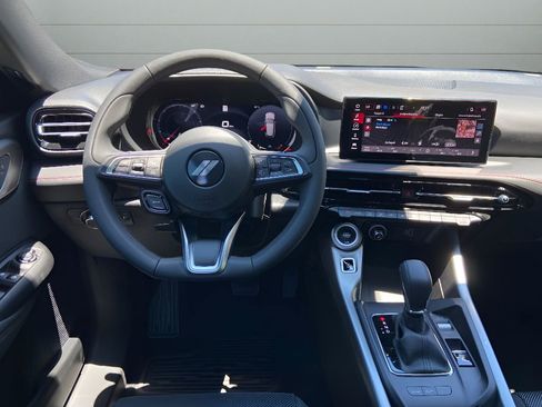 New 2024 Dodge Hornet GT w/ GT Blacktop Package image 9