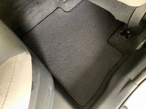 Used 2021 Toyota RAV4 XLE w/ XLE Grade Weather Package image 25