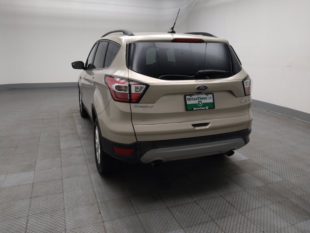 Used 2018 Ford Escape SE w/ SE Sync 3 Package AWD/4WD image 5