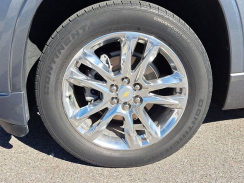 Used 2021 Chevrolet Traverse High Country image 11