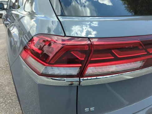 New 2026 Volkswagen Atlas Cross Sport SE FWD image 18