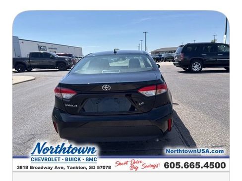 Used 2023 Toyota Corolla LE FWD image 10