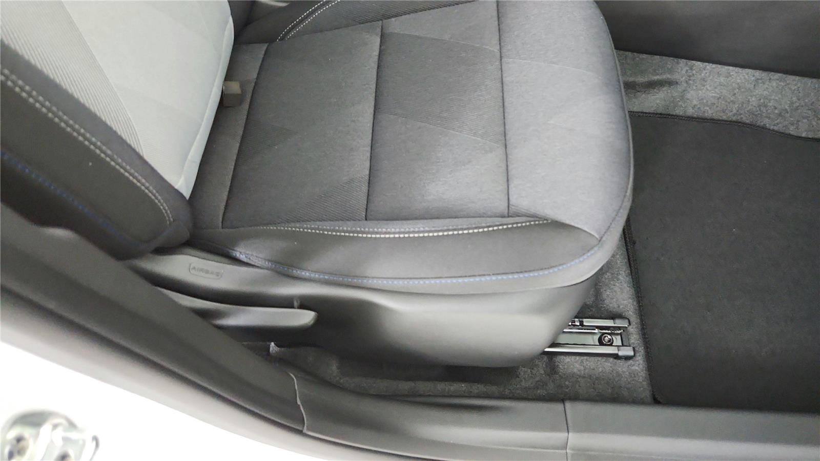 Used 2026 Chevrolet Trax LS FWD image 25
