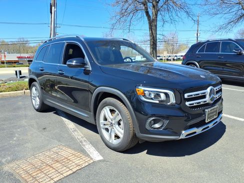Certified 2022 Mercedes-Benz GLB 250 4MATIC image 1