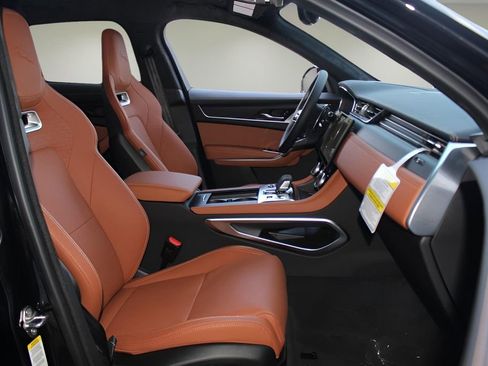 New 2026 Jaguar F-PACE R-Dynamic S image 15