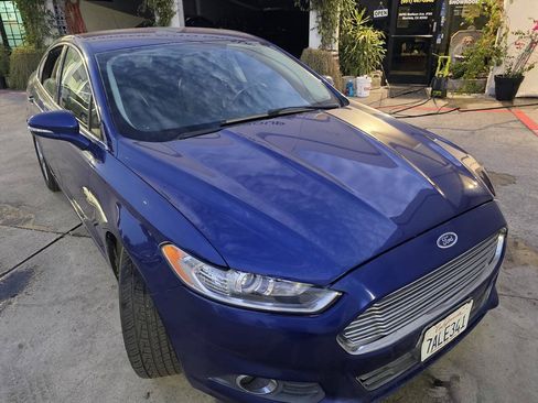 Used 2013 Ford Fusion SE FWD image 9