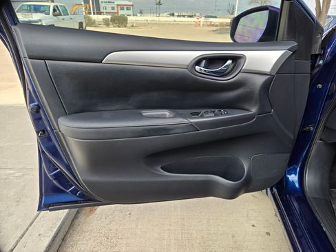 Used 2018 Nissan Sentra S image 11