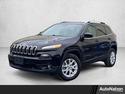 Used 2018 Jeep Cherokee Latitude Plus w/ Comfort/Convenience Group
