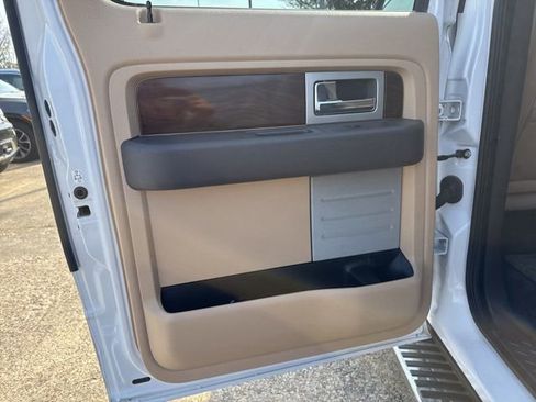 Used 2012 Ford F150 Lariat w/ Lariat Chrome Pkg image 22