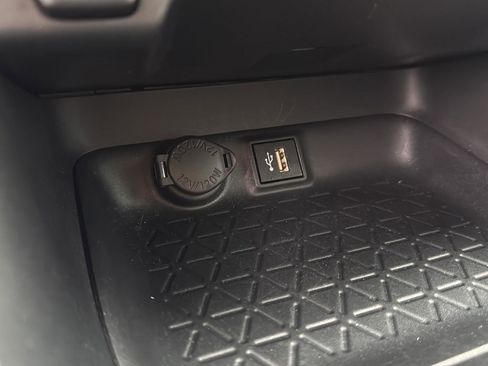 Used 2024 Toyota RAV4 XLE AWD/4WD image 24
