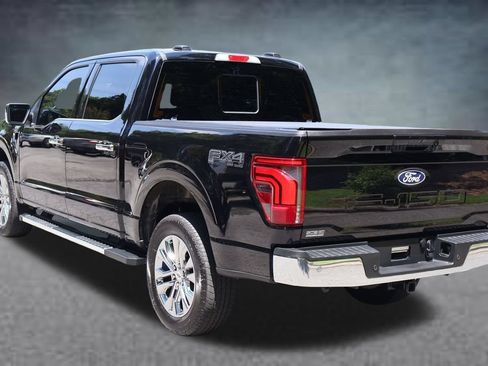 Used 2025 Ford F150 Lariat w/ Equipment Group 502A High AWD/4WD image 22