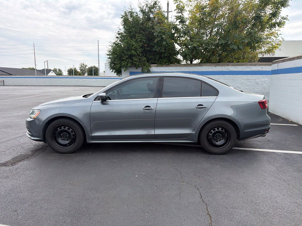 Used 2017 Volkswagen Jetta S w/ Jetta S Cold Weather Package FWD image 2