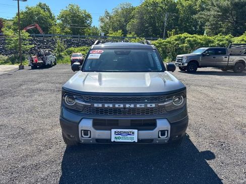Used 2025 Ford Bronco Sport Badlands AWD/4WD image 9
