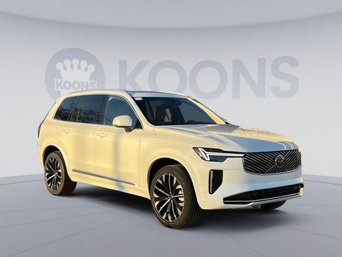 New 2026 Volvo XC90 B6 Plus w/ Protection Package Premier image 10
