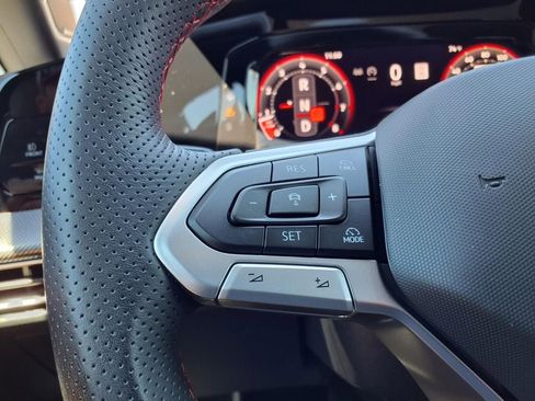 Used 2025 Volkswagen GTI SE image 30