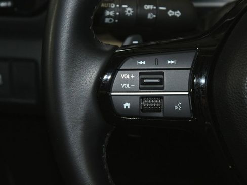 Used 2025 Honda Pilot Touring image 22