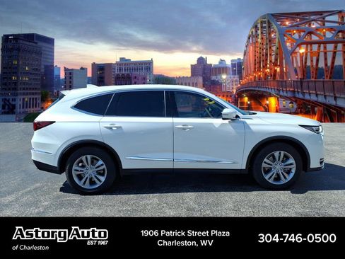 Used 2025 Acura MDX SH-AWD image 2