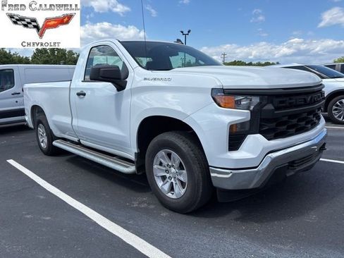 Certified 2025 Chevrolet Silverado 1500 W/T RWD image 1