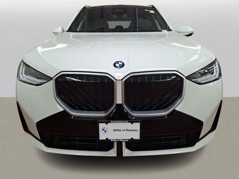 Used 2025 BMW X3 xDrive30 w/ M Sport Package AWD/4WD image 2