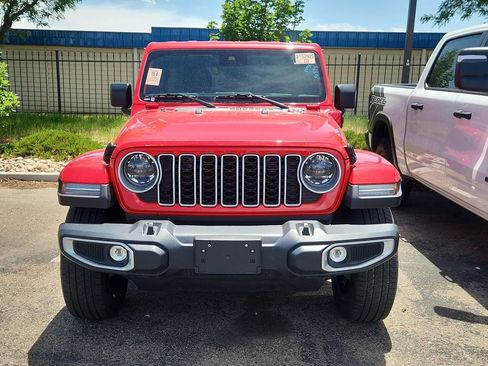Certified 2025 Jeep Wrangler Unlimited Sahara w/ Safety Group AWD/4WD image 2