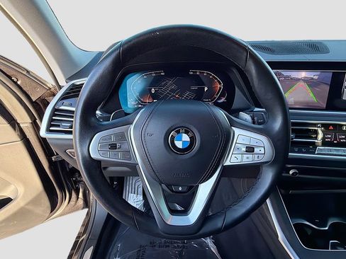 Used 2022 BMW X7 xDrive40i w/ Premium Package image 40