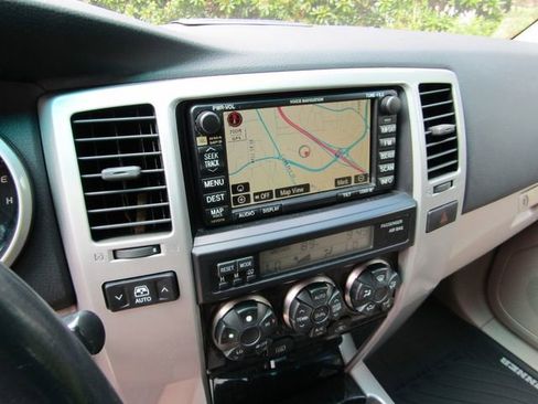 Used 2008 Toyota 4Runner Limited image 18