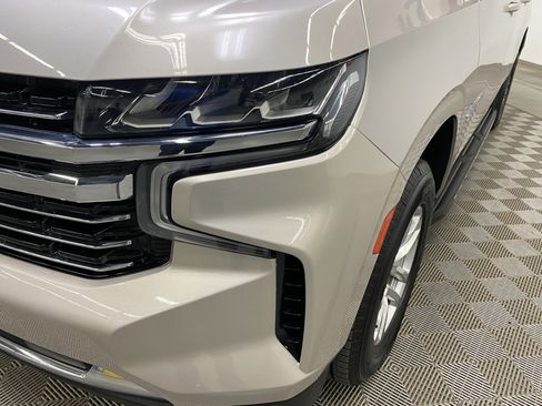 Used 2021 Chevrolet Suburban LT image 7