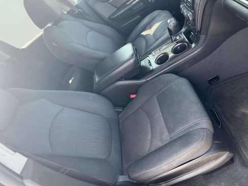 Used 2017 Chevrolet Traverse LT AWD/4WD image 5