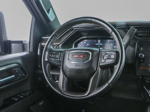 Used 2024 GMC Sierra 2500 AT4 w/ Technology Package AWD/4WD image 13