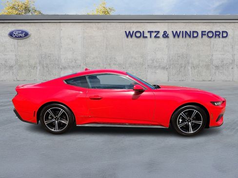 Used 2025 Ford Mustang Premium RWD image 7