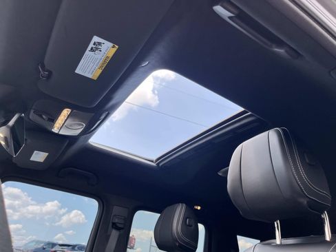 Certified 2025 Mercedes-Benz G 63 AMG 4MATIC image 32