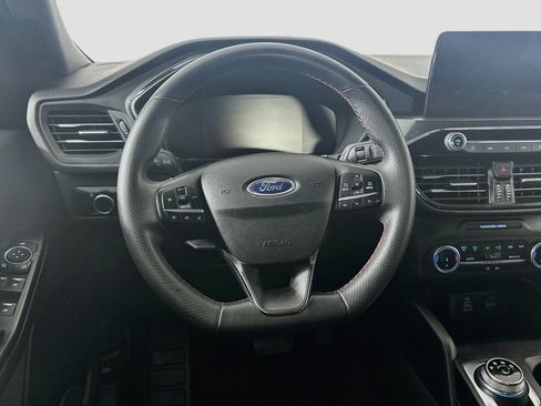 Used 2025 Ford Escape ST-Line FWD image 18