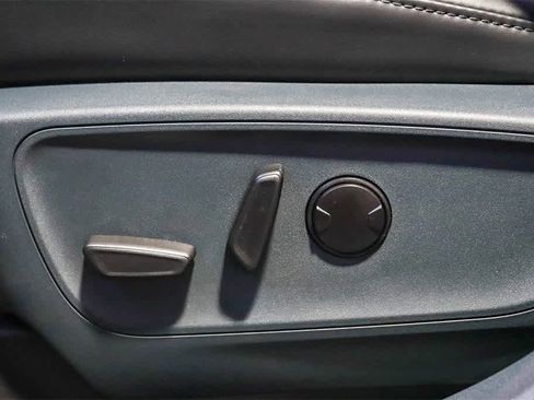 New 2025 Ford Maverick Lariat w/ Black Appearance Package image 20