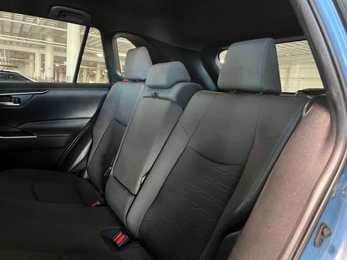 Used 2022 Toyota RAV4 SE AWD/4WD image 36