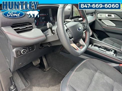 Used 2025 Ford Explorer ST AWD/4WD image 25