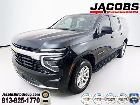 Used 2025 Chevrolet Suburban LS RWD image 1