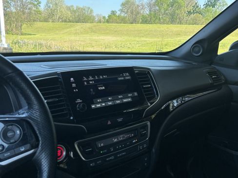 Used 2019 Honda Passport Elite image 3