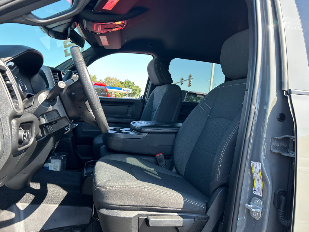 Used 2026 RAM 2500 Warlock AWD/4WD image 18