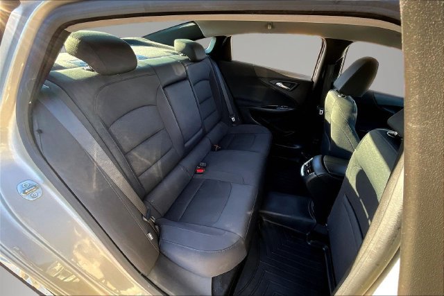 Used 2016 Chevrolet Malibu LT FWD image 25