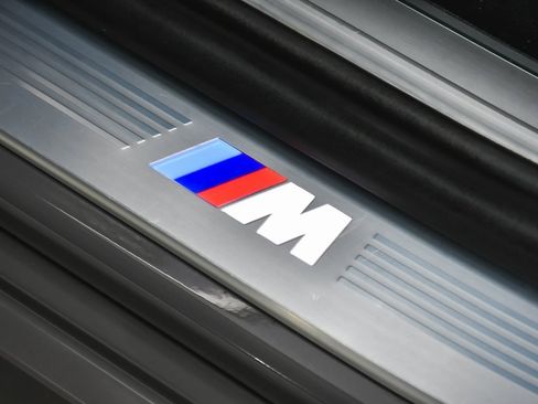 Used 2022 BMW 750i xDrive w/ Executive Package image 18