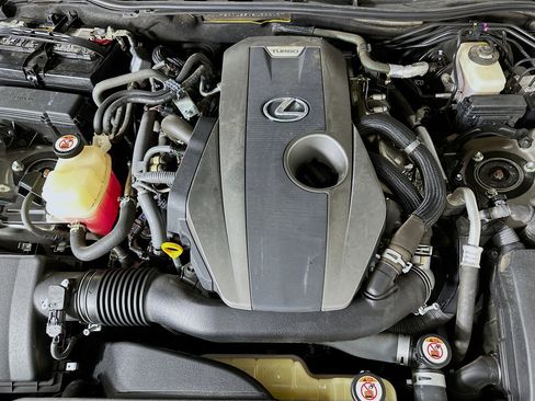 Used 2018 Lexus IS 300 w/ Accessory Package 2 RWD image 33