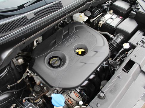 Used 2015 Kia Soul + w/ Audio Package FWD image 50