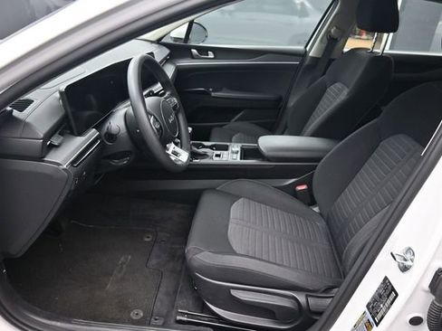 Used 2025 Kia K5 LXS FWD image 19
