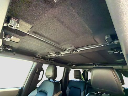 Used 2023 Ford Bronco Wildtrak AWD/4WD image 24