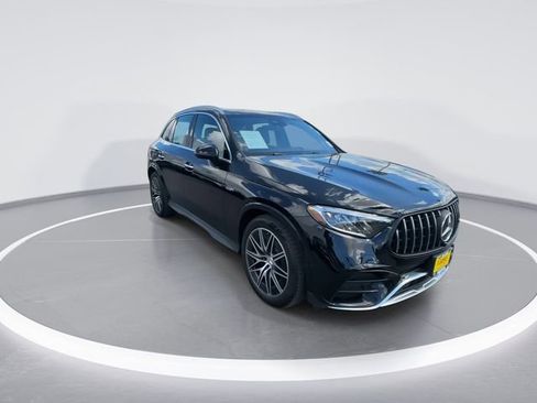 Used 2025 Mercedes-Benz GLC 43 AMG 4MATIC image 2