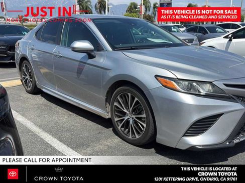 Used 2019 Toyota Camry SE w/ Protection Package (Q2) FWD image 3
