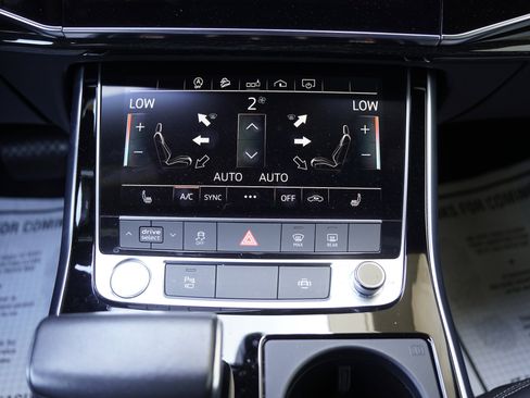 Used 2019 Audi Q8 Premium w/ Convenience Package AWD/4WD image 28